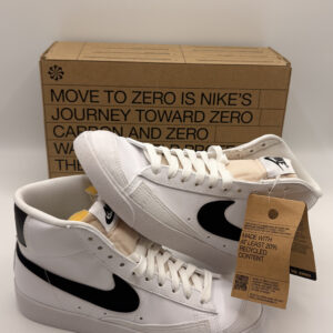 Nike - Mid '77 Next Nature leather blazer - White - C5